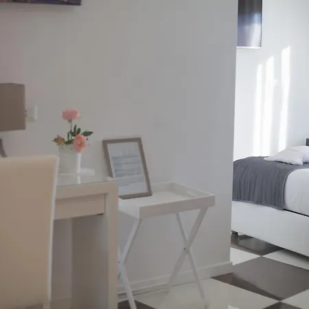 Saint Peter's Luxury Domus Πανσιόν *