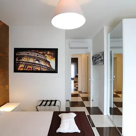 Saint Peter's Luxury Domus * Roma
